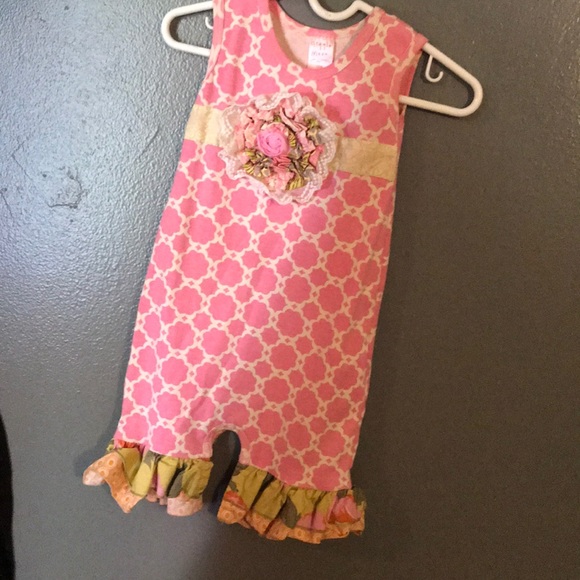 🌜🌜GIGGLE MOON SUMMER ROMPER🌛🌛🌛 - Picture 1 of 5